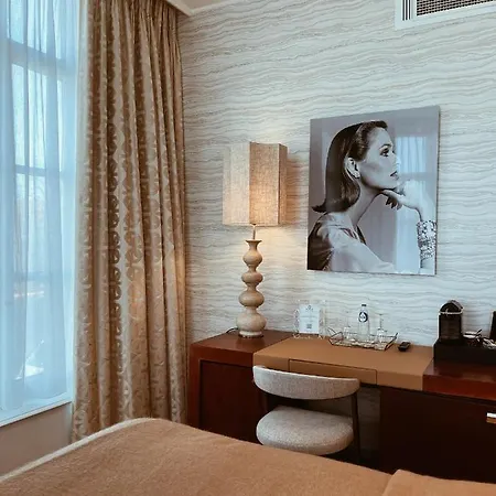 Hotel Cleef