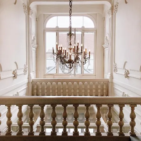 Cleef Hotel 4*